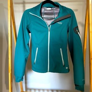 Columbia Jacket in a nice teal color!